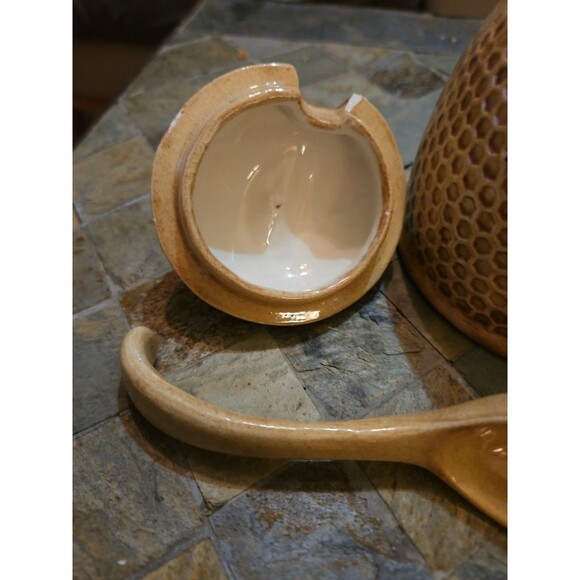 Retro Arnel's Honey Bee Hive Pot with Lid & Spoon VTG Jar - Picture 7 of 9